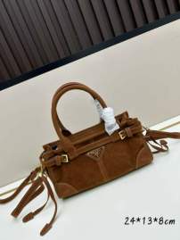 Picture of Prada Handbags _SKUfw207740833fw